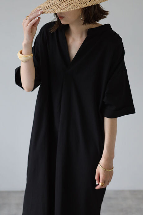 Bonjour Sagan公式オンラインストア 一部予約 バックデザインvネックワンピース